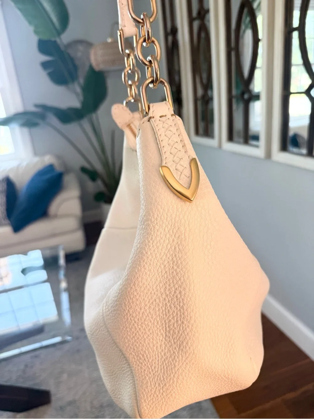 Authentic Fendi Selleria Romano Leather Chain Hobo Bag - Cream/Ivory